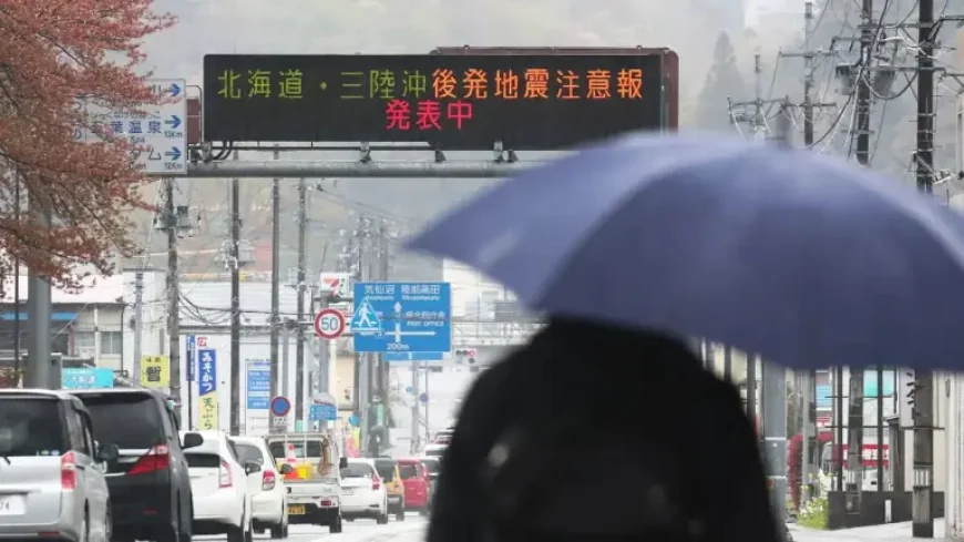 Tremblement De Terre Japon Raises Fresh Fears After 7.7 Quake and Tsunami Alert