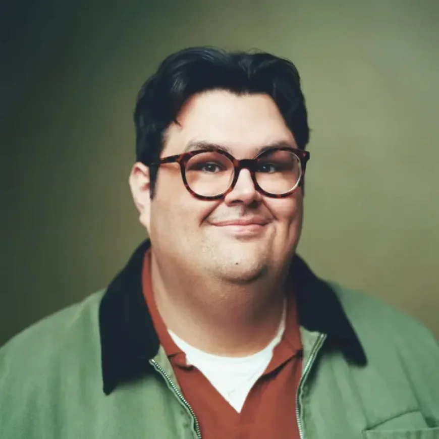 Caleb Hearon on Working With Anne Hathaway and the Quiet Power Behind ‘Devil Wears Prada 2’