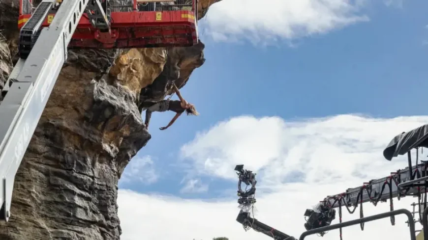 Where Was Apex Filmed: New Netflix Thriller Gets a Real-World Climbing Boost