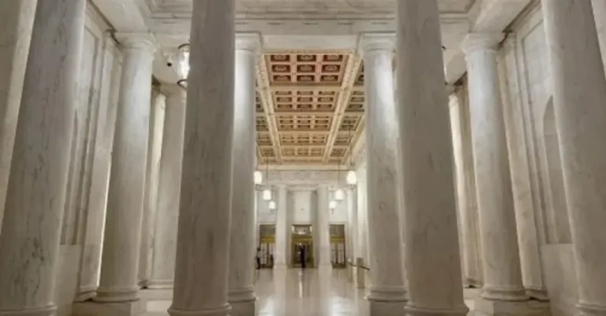 Federal Communications Commission Faces Supreme Court Scrutiny Over AT&T and Verizon Fines