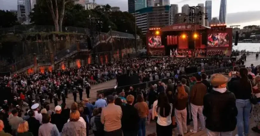 Martin Place Dawn Service: A tribute that carried Sydney from sunset into memory
