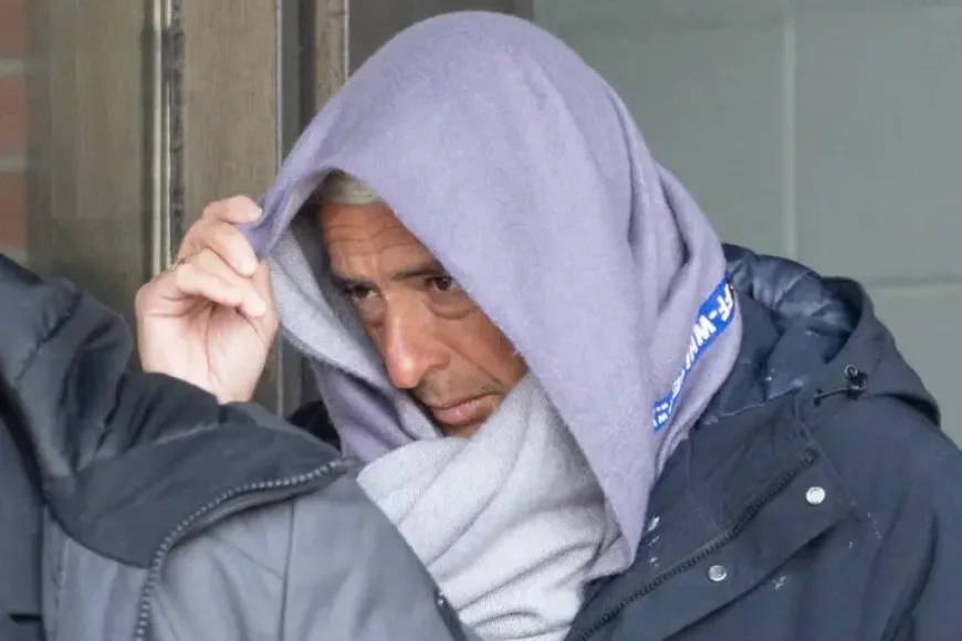 Barreau suspends owner of Old Montreal fire site as criminal charges collide with professional duty