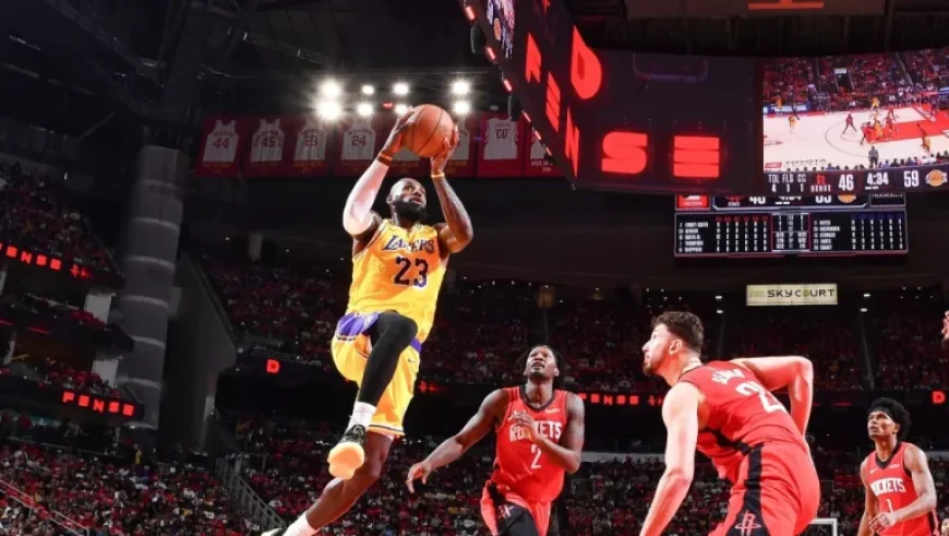 Lakers Clash with Rockets: Game 3 Live Updates