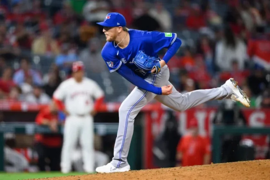 Blue Jays Replace Hoffman as Closer