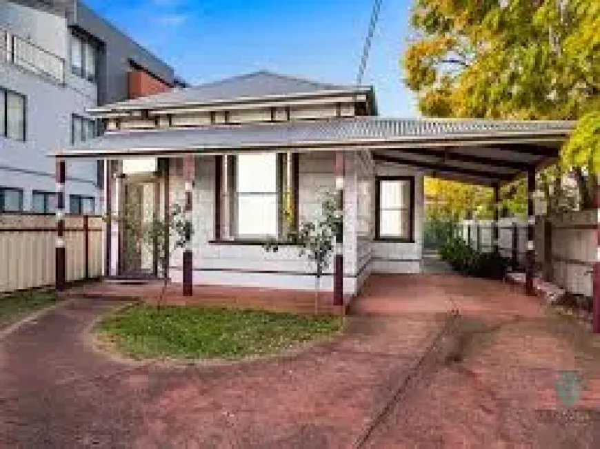 Footscray and the limits of access in a locked digital moment