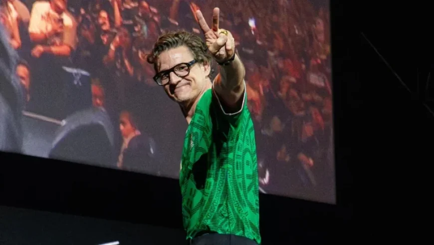 Pedro Pascal Fights Tears with Grogu at Mexico’s Mandalorian Event