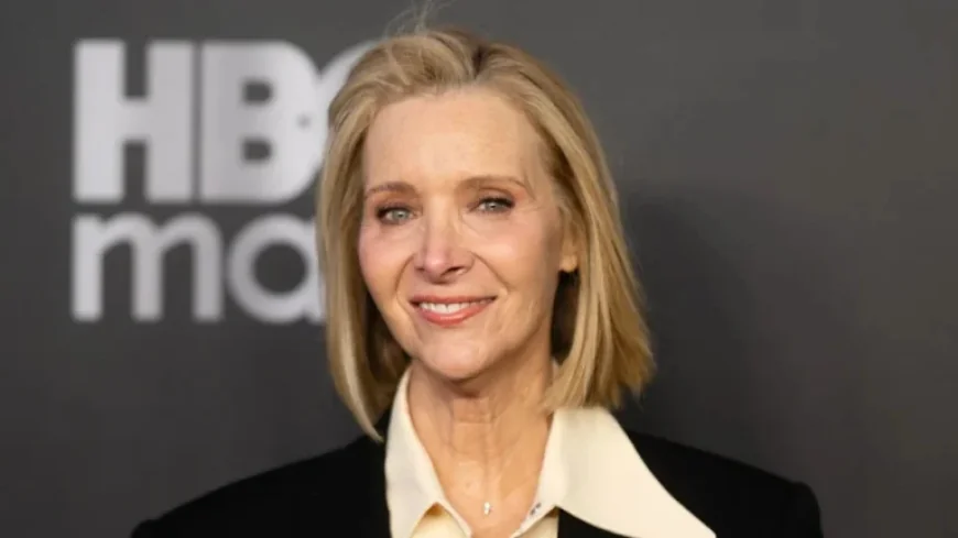Lisa Kudrow Reveals ‘Friends’ Writers’ Fascination with Co-Stars