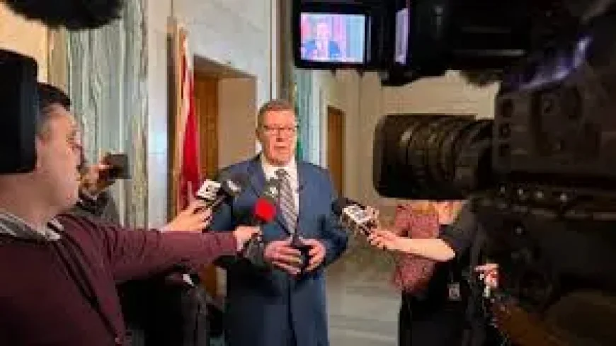 School cellphones: Ontario weighs an outright ban as 2 provinces sharpen pressure on youth social media