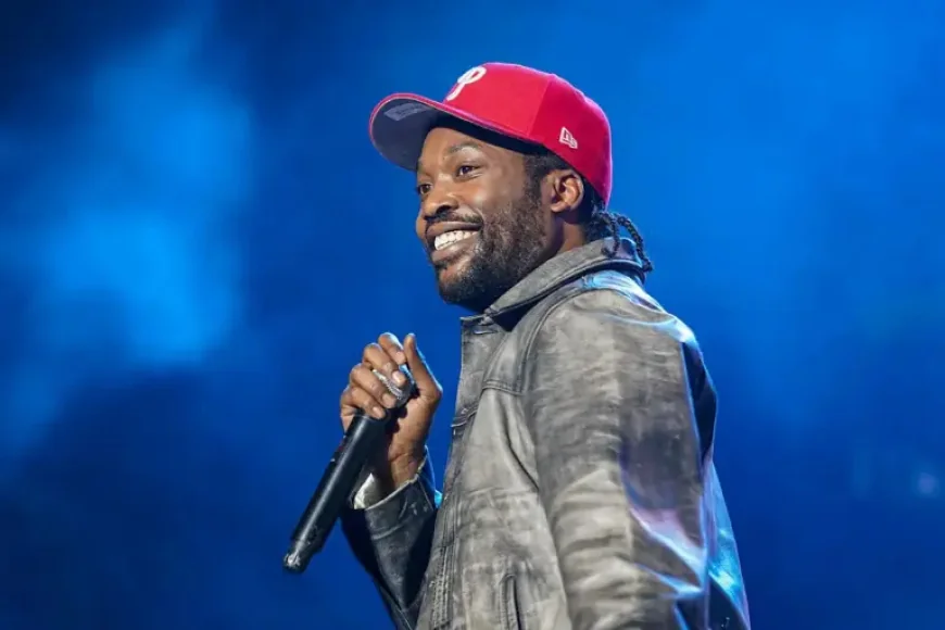 Meek Sends Social Media Into a Frenzy After Sweet Message to Exes