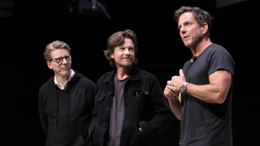 Jason Bateman Praises Sean Hayes at SmartLess Live Event