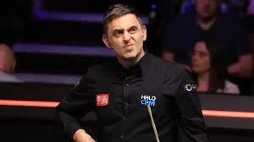 John Parrott: Higgins closes to 9-7 after Crucible fightback