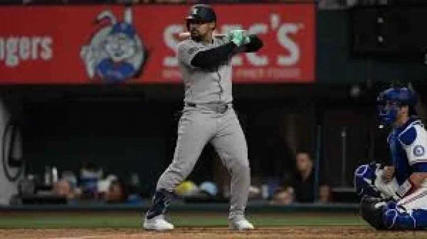 Jasson Dominguez Leaves Game After 89.1-MPH Eovaldi Cutter