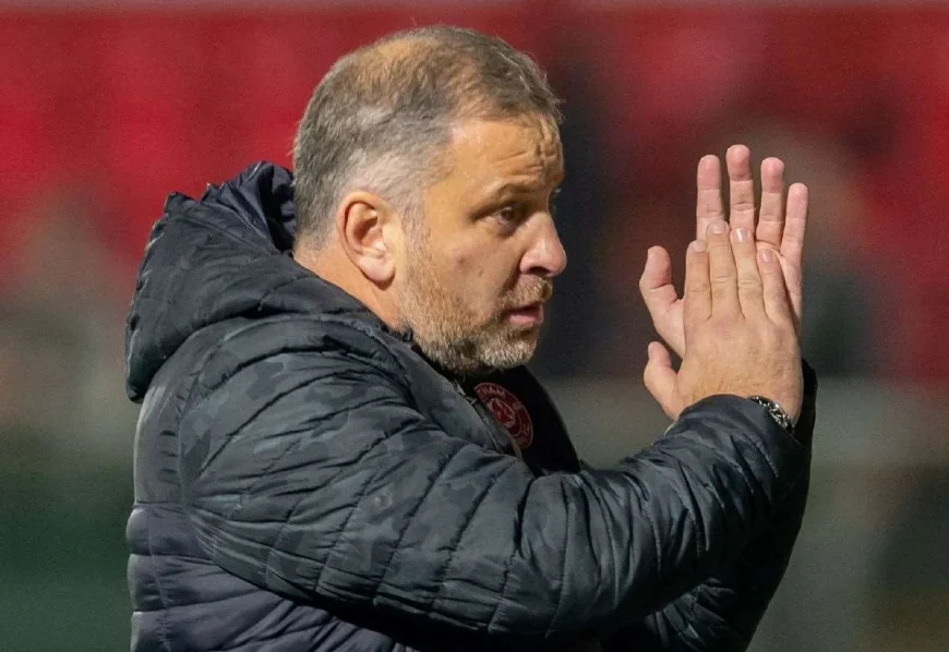 Billericay Town Fc Beat Chatham Town 3-2 to Reach Monday Final