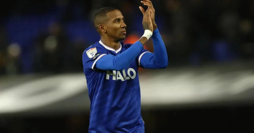 Ashley Young to Retire After 23-Year Career