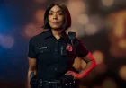 Athena shot by Detective Hooks in 911 April 30 episode