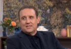 Peter Kay halts Birmingham show after 45 minutes