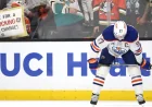 McDavid Fustige Edmonton Après l'Élimination — Pointage Canadien