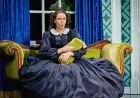 Catherine Tate takes Mary Todd Lincoln in West End run