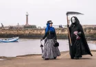 Whitby Swing Bridge closes for four days during Whitby Goth Weekend