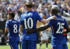 Matz Sels Looms as Jesse Derry Leaves Chelsea on Stretcher