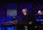 Bob Seger Anchors Birthday Tribute With 'Night Moves' and 'Turn The Page'