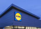 Aldi Lidl flags 8am to 9am quietest shop times over bank holiday