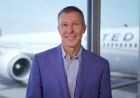 United Airlines Ceo Scott Kirby Spotted On American First Class To Dallas
