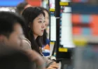 Stocks Rise 0.8% as Jobs Report Lifts Stock Market