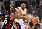 Pistons Face Cavaliers in Game 4 at Rocket Arena — Nba Game
