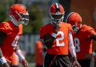 Deshaun Watson Favored at -174 Over Shedeur Sanders for Browns