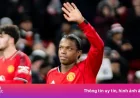 Tyrell Malacia turns Napoli's €44 million Højlund option permanent