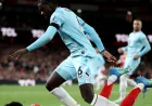 Piero Hincapie’s wardrobe mishap leaves Arsenal F.c smiling 1-0