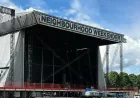 Richard Ashcroft leads Neighbourhood Weekender build at Victoria Park