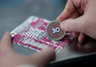 Allwyn Gives 10 Retailers 500 Scratch-Coins for National Lottery