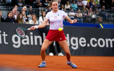 Katarzyna Kawa Wins 6:4, 6:2 in 77 Minutes to Reach Huzhou Quarterfinals