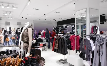 Quiz Clothing Administration News: 40 Stores Face May 1 Closure