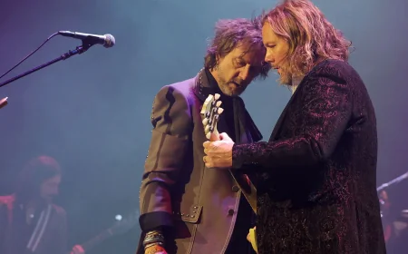 Rich Robinson says Sirius Xm Canada set A Pound of Feathers in 10 days