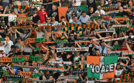 Venezia può salire in Serie A oggi contro lo Spezia — Serie B