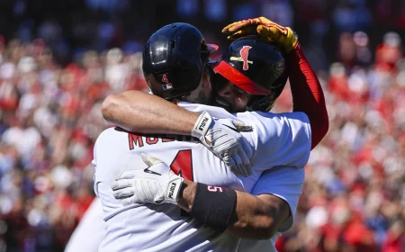 Yadier Molina, Pujols Elected to Cardinals Hall of Fame