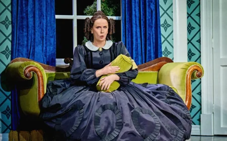 Catherine Tate takes Mary Todd Lincoln in West End run