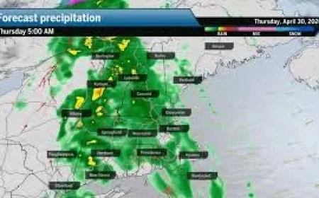 Weather Boston: Thursday commute gets scattered showers, 50s