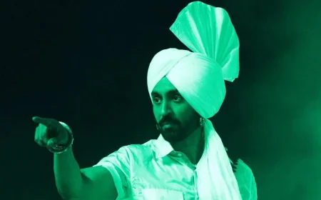 Diljit Dosanjh Tells Calgary Protesters to Keep Showing Flags