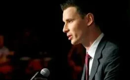John Chayka prend la barre des Maple Leafs — Hockey En Direct