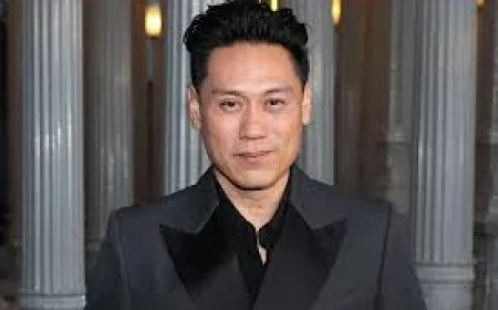 Jon M. Chu Links Crazy Rich Asians to Hollywood Confidence