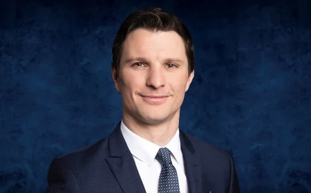 Antoine Roussel Reflects on 7s Before Canadiens-Lightning Game 7