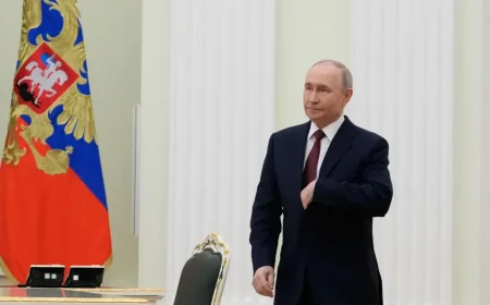 Viktoria Bonya Presses Poutine, Kremlin Responds to 13 Million-Subscriber Video