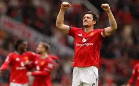 Chris Sutton: Manchester United 3-2 Liverpool seals Champions League place