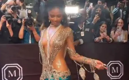 Tyla Brings Valentino to the 2026 Met Gala in Blue and Jewels