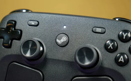Valve Sells Out Steam Controllers on May 4 Launch Day