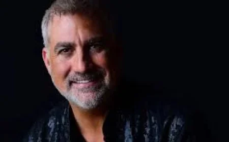 Taylor Hicks Returns for American Idol's 20th Anniversary Reunion